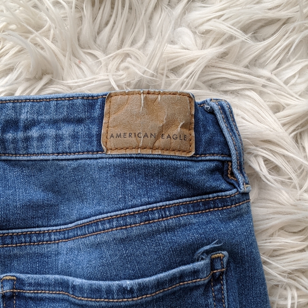 American Eagle High Rise Jeans